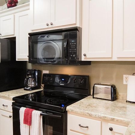 2Br Walk-In - Central Location - Free Tickets Included - Fc41-17 ブランソン エクステリア 写真