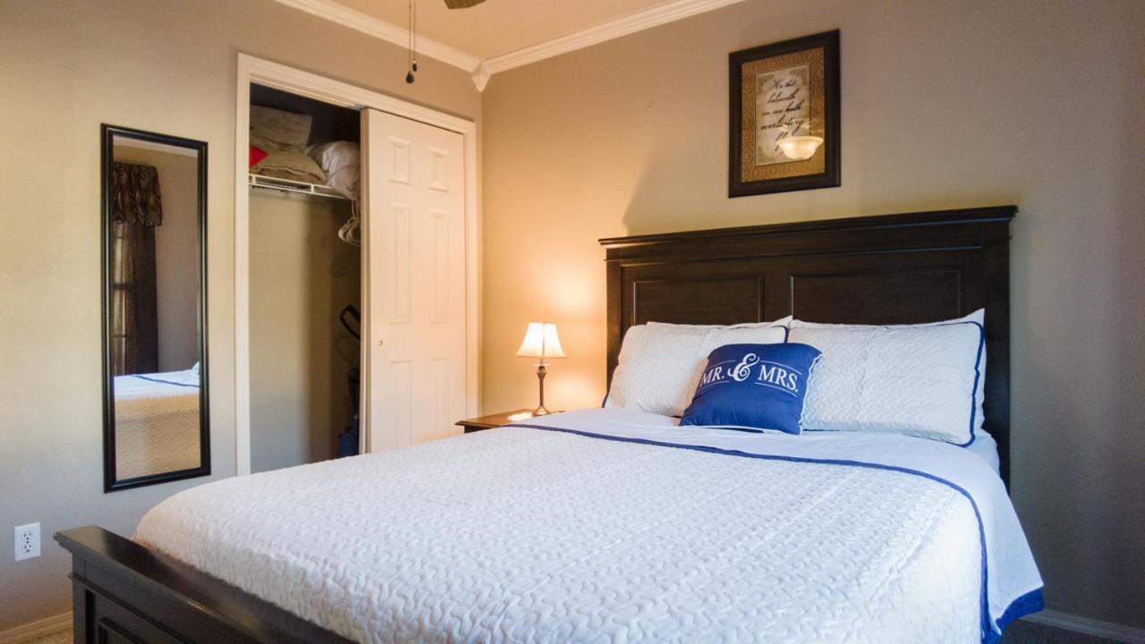 2Br Walk-In - Central Location - Free Tickets Included - Fc41-17 ブランソン エクステリア 写真