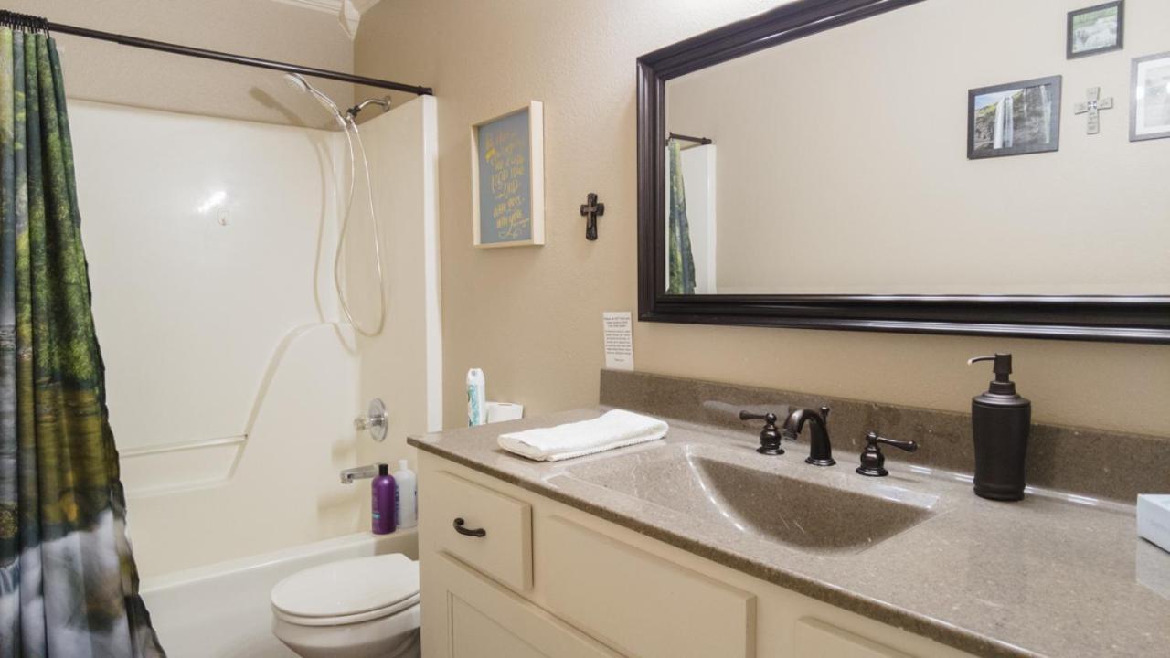 2Br Walk-In - Central Location - Free Tickets Included - Fc41-17 ブランソン エクステリア 写真
